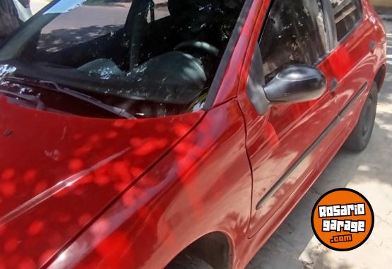 Autos - Peugeot 206 2011 Nafta 183500Km - En Venta