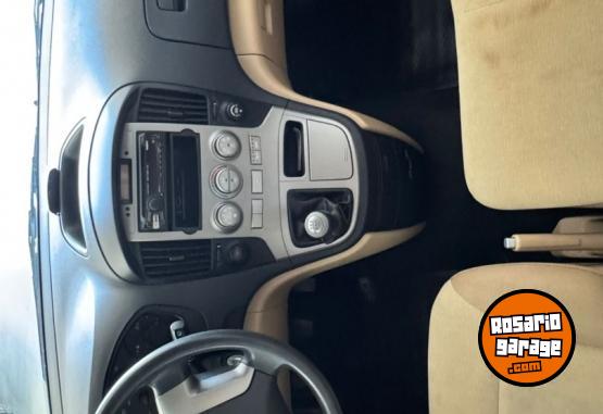Utilitarios - Hyundai TRANSPORTE DE PASAJEROS 2011 Diesel 100667Km - En Venta