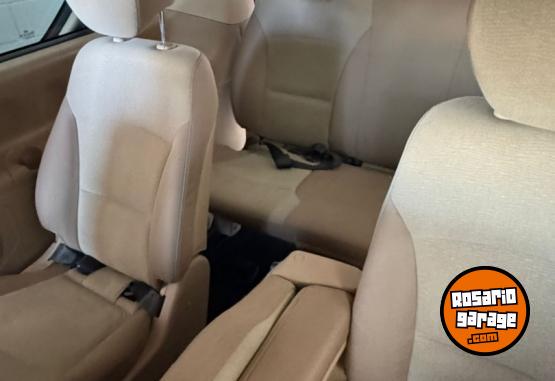 Utilitarios - Hyundai TRANSPORTE DE PASAJEROS 2011 Diesel 100667Km - En Venta