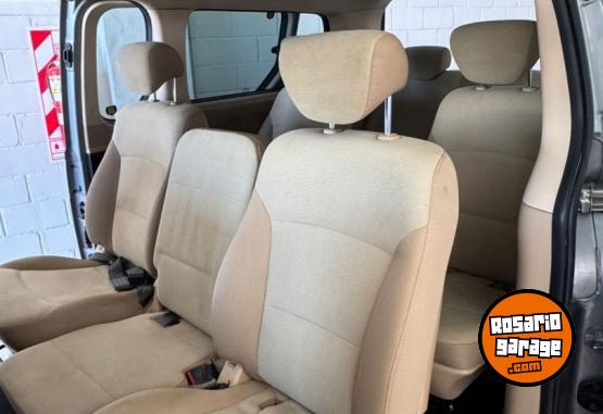 Utilitarios - Hyundai TRANSPORTE DE PASAJEROS 2011 Diesel 100667Km - En Venta