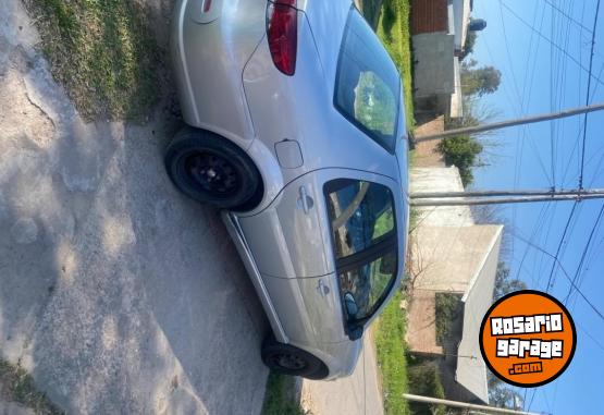 Autos - Fiat Siena 2016 GNC 135000Km - En Venta