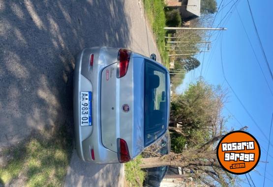 Autos - Fiat Siena 2016 GNC 135000Km - En Venta
