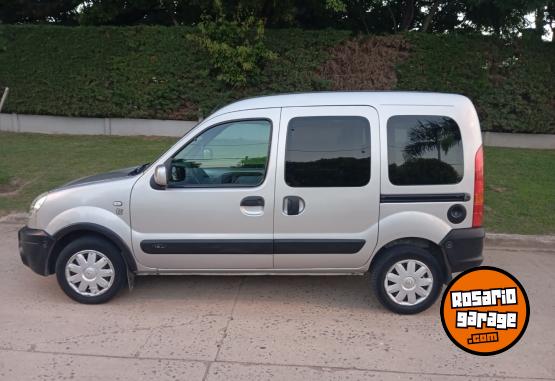 Utilitarios - Renault Kangoo 2013 Nafta 126500Km - En Venta