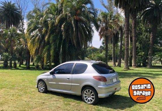 Autos - Peugeot 206 QUIKSILVER 2006 Nafta 180000Km - En Venta