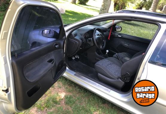 Autos - Peugeot 206 QUIKSILVER 2006 Nafta 180000Km - En Venta