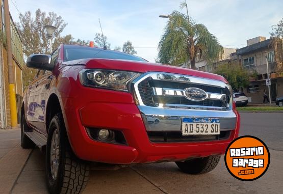 Camionetas - Ford Ranger XLS 2019 Diesel 147000Km - En Venta