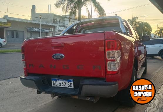 Camionetas - Ford Ranger XLS 2019 Diesel 147000Km - En Venta