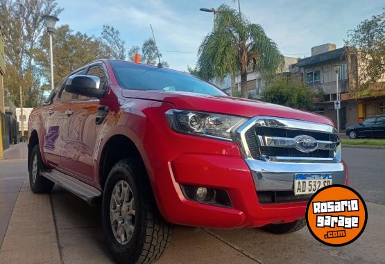 Camionetas - Ford Ranger XLS 2019 Diesel 147000Km - En Venta