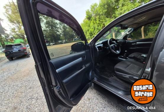 Camionetas - Toyota HILUX 2.8 SRV 2017 Diesel 150000Km - En Venta