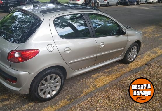 Autos - Peugeot 207 XT 2010 Nafta 76000Km - En Venta