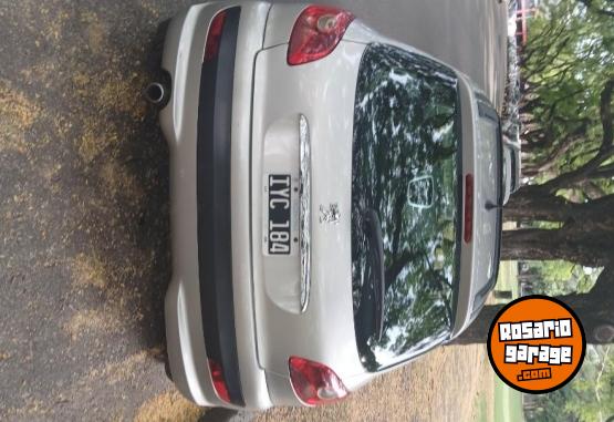 Autos - Peugeot 207 XT 2010 Nafta 76000Km - En Venta