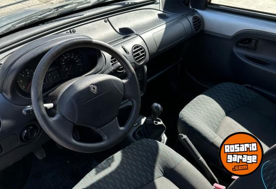 Utilitarios - Renault Kangoo confort 1.6 2018 Nafta 120000Km - En Venta