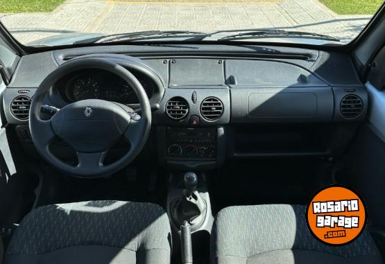Utilitarios - Renault Kangoo confort 1.6 2018 Nafta 120000Km - En Venta