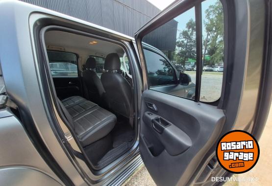 Camionetas - Volkswagen AMAROK 4X4 HIGHLINE AT 2020 Diesel 100000Km - En Venta