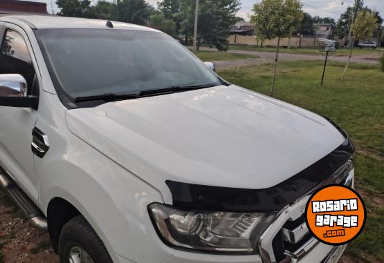 Camionetas - Ford Ranger xlt 2017 Diesel 140000Km - En Venta