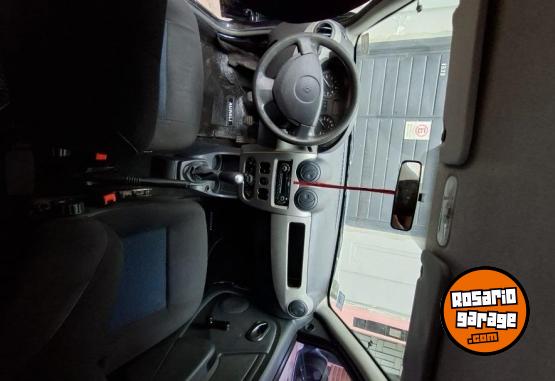 Autos - Renault Sandero 2010 Nafta 200Km - En Venta