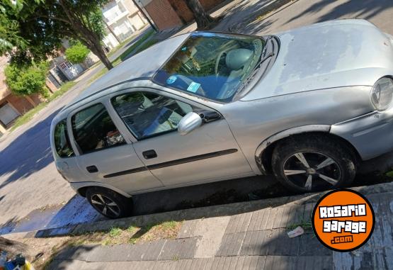 Autos - Chevrolet Corsa 2000 GNC 300000Km - En Venta
