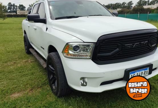 Camionetas - RAM RAM 1500 night edition 2023 Nafta 49000Km - En Venta