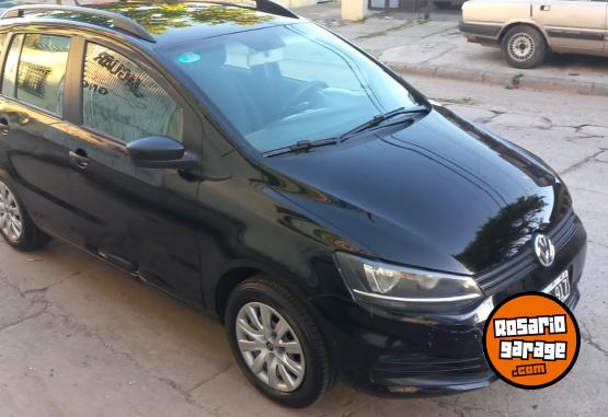 Autos - Volkswagen Suran 2015 GNC 111111Km - En Venta