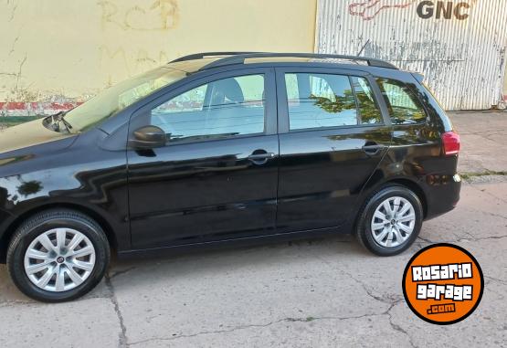 Autos - Volkswagen Suran 2015 GNC 111111Km - En Venta