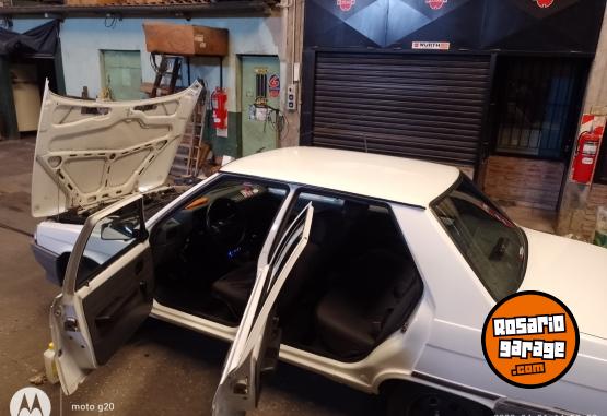 Autos - Renault 9 1996 GNC 197000Km - En Venta