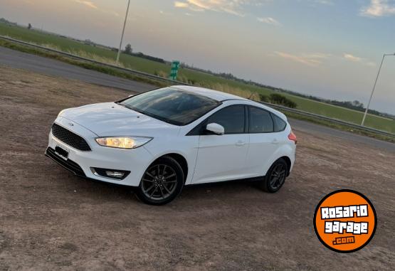 Autos - Ford Focus Se 2015 Nafta 86900Km - En Venta