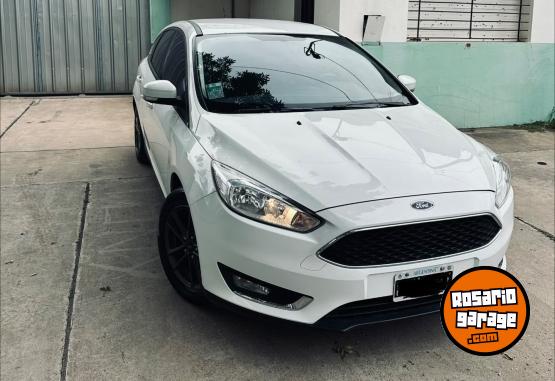 Autos - Ford Focus Se 2015 Nafta 86900Km - En Venta