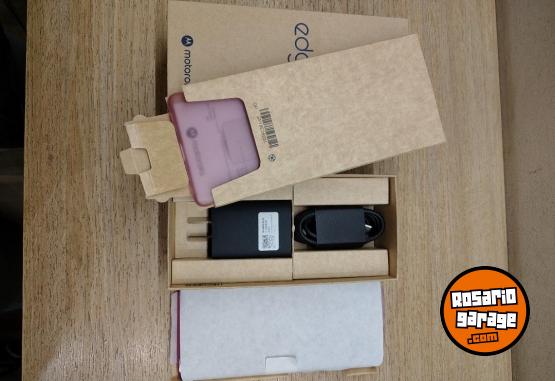 Telefonía - Celular Motorola Edge 50 Fusión Rosa - En Venta