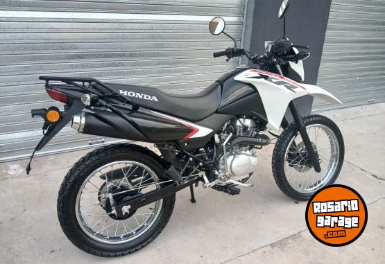 Motos - Honda Xr 2025 Nafta 5900Km - En Venta