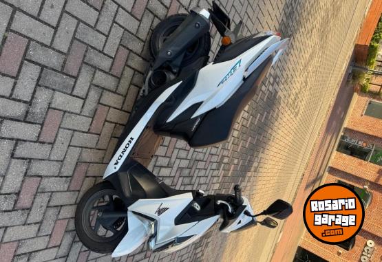Motos - Honda Elite 2018 Nafta 8200Km - En Venta