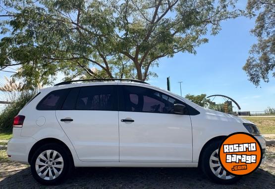 Autos - Volkswagen SURAN 2019 Nafta 107000Km - En Venta