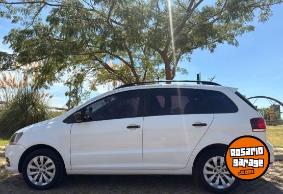 Autos - Volkswagen SURAN 2019 Nafta 107000Km - En Venta