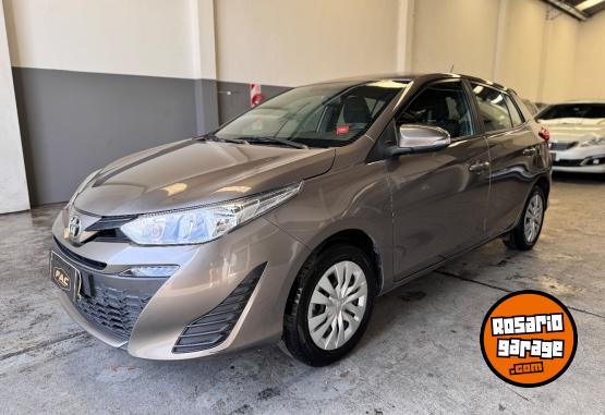 Autos - Toyota YARIS 1.5 XS 6M/T 2020 Nafta 90000Km - En Venta