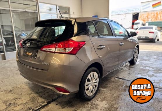 Autos - Toyota YARIS 1.5 XS 6M/T 2020 Nafta 90000Km - En Venta