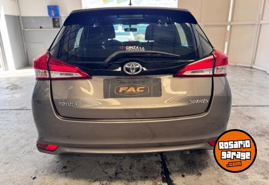 Autos - Toyota YARIS 1.5 XS 6M/T 2020 Nafta 90000Km - En Venta