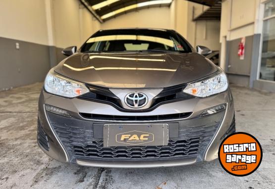 Autos - Toyota YARIS 1.5 XS 6M/T 2020 Nafta 90000Km - En Venta