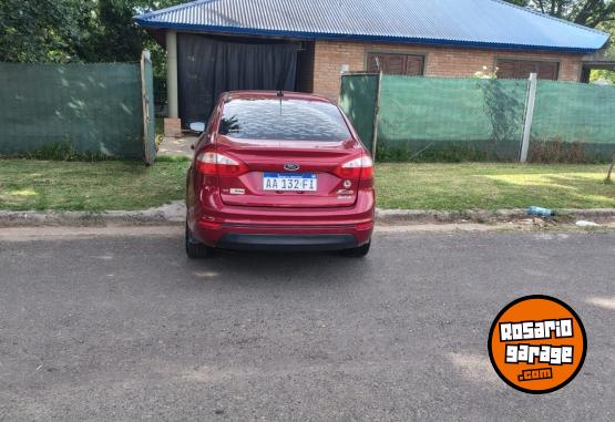 Autos - Ford Fiesta SE Plus 2016 Nafta 125500Km - En Venta