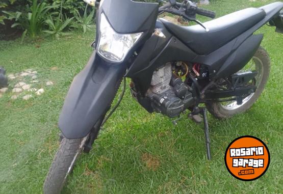 Motos - Zanella Zr 150 2018 2018 Nafta 5500Km - En Venta