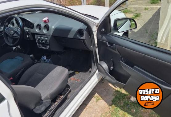 Autos - Chevrolet Celta ls 2012 GNC 180000Km - En Venta