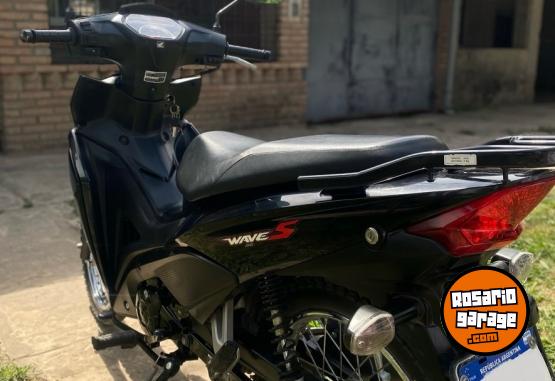 Motos - Honda Wave 2021 Nafta 23700Km - En Venta