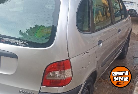 Autos - Renault Scenic 2009 Nafta 134000Km - En Venta