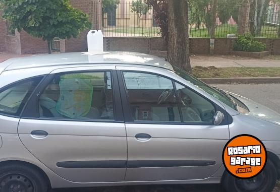 Autos - Renault Scenic 2009 Nafta 134000Km - En Venta