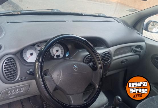 Autos - Renault Scenic 2009 Nafta 134000Km - En Venta