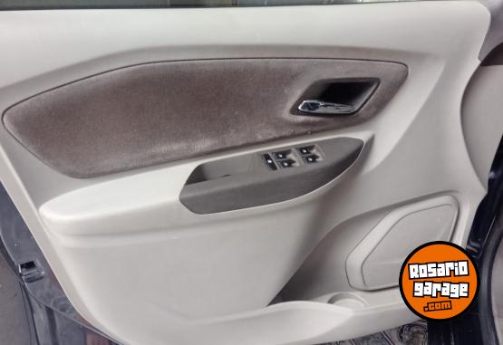 Autos - Chevrolet Spin 2015 Nafta 134000Km - En Venta