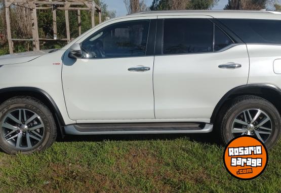 Camionetas - Toyota Sw4 srx 2018 Diesel 93000Km - En Venta