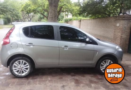 Autos - Fiat Palio Essence 2015 Nafta 61300Km - En Venta