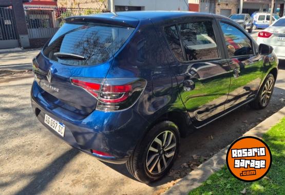Autos - Renault Sandero intens garantía 2023 Nafta 27000Km - En Venta