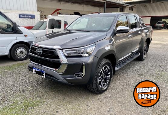 Camionetas - Toyota Hilux SRX 4x4 Automtica 2022 Diesel 40000Km - En Venta