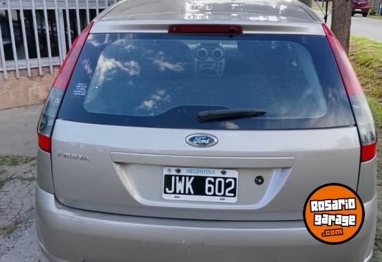 Autos - Ford Fiesta 2011 GNC 111111Km - En Venta
