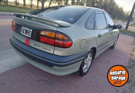 Autos - Renault Laguna 1998 Nafta 255000Km - En Venta
